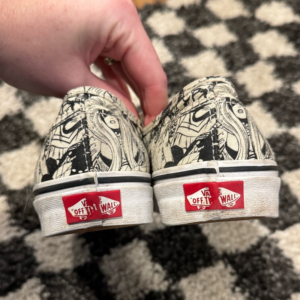 Vans Marvel Comic Strip Shoes Women’s size 8 - Picture 4 of 8